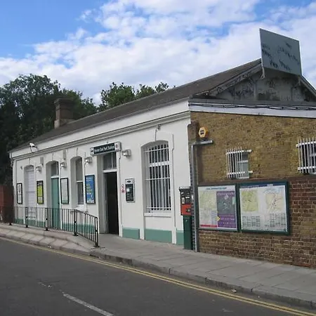Big Room With Free Parking London Exterior photo